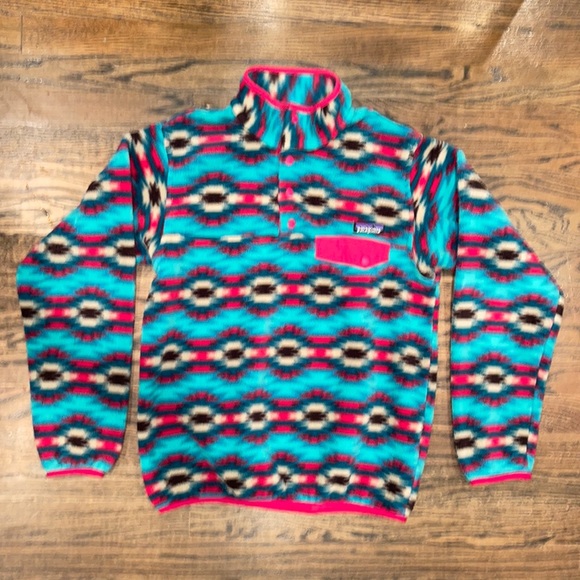 Patagonia Tops - Womens Patagonia Sweatshirt